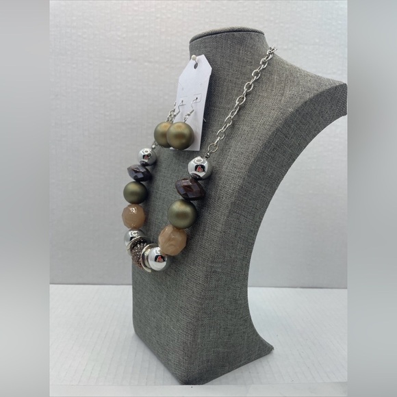 Paparazzi “A Warm Welcome”Brown, Copper And Silver Beaded Necklace with Earrings - Picture 6 of 13